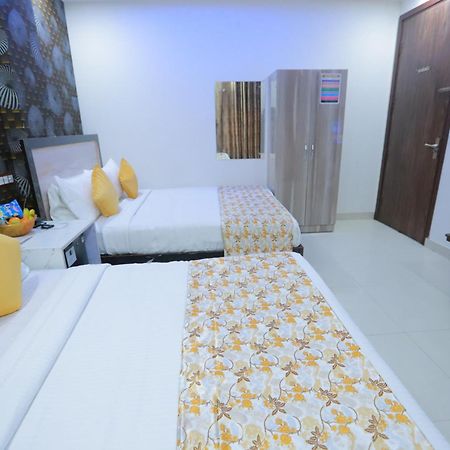Hotel Triton Grand At Delhi Airport New Delhi Exterior photo